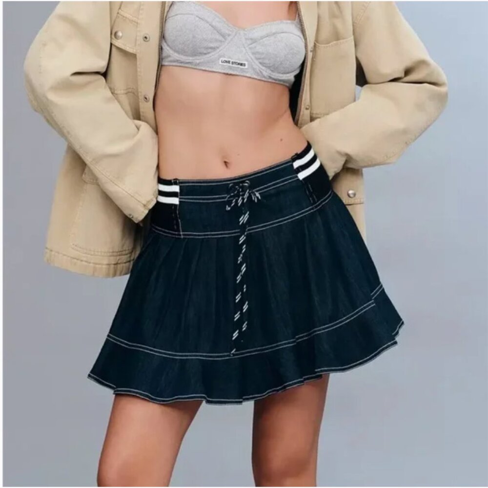 NWT Pilcro Anthropologie Sporty Tiered Soft Dark Denim Mini Skirt Women's Medium - Picture 3 of 15
